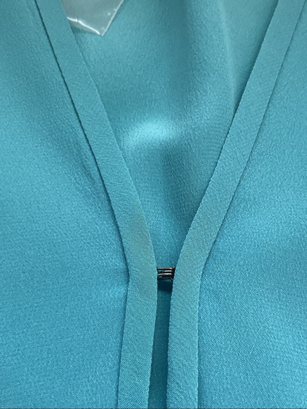 Joie V-Neck 100% Silk Long Sleeve Blouse - Picture 10 of 11
